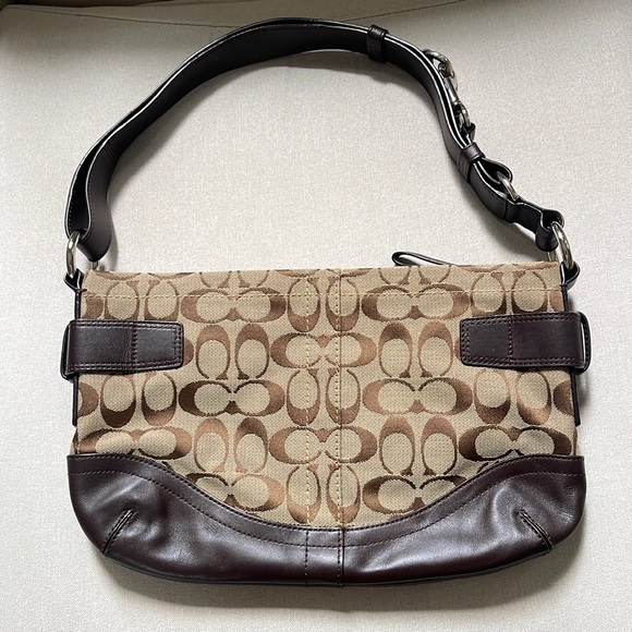 Authentic Coach Shoulder Bag - Picture 2 of 15